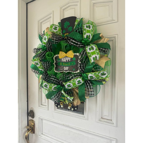 Happy Saint Patrick’s Day Leprechauns Mesh Ribbon Wreath Door Hanger - Picture 7 of 9